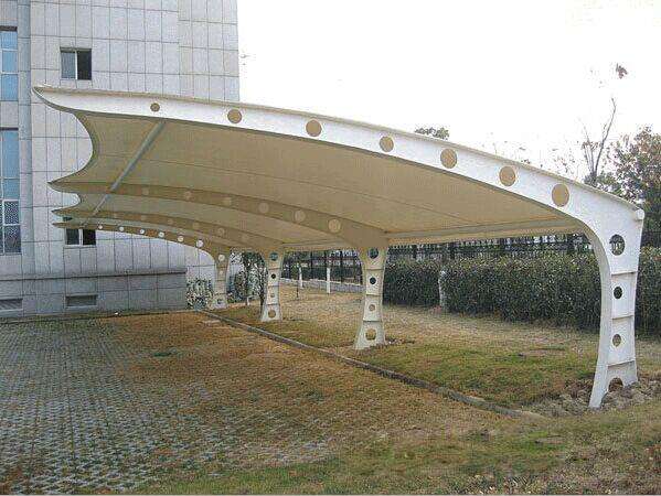 膜结构停车棚在什么地方适合？