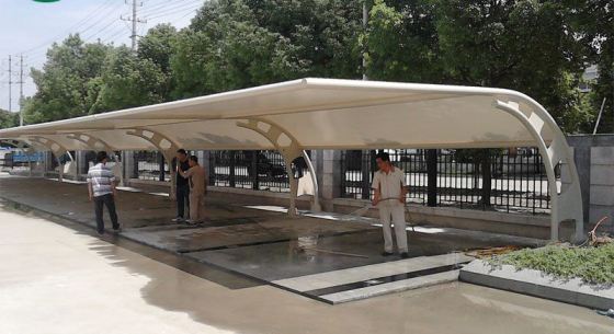 膜结构车棚的抗震性怎样？